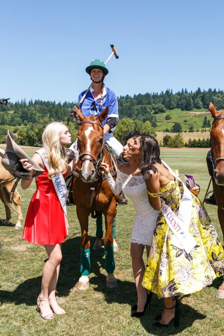 Jeanette Heinz and Kiki Hillman arrive in style. Archives - Portland