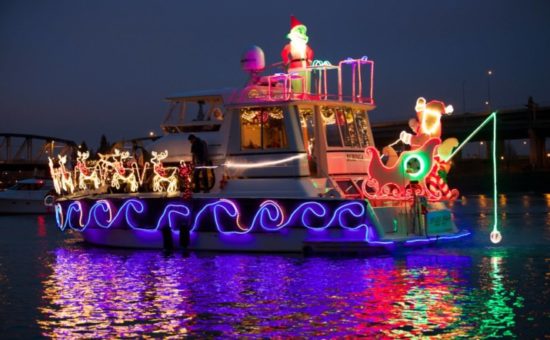 Christmas Ships Schedule Set for Columbia and Willamette